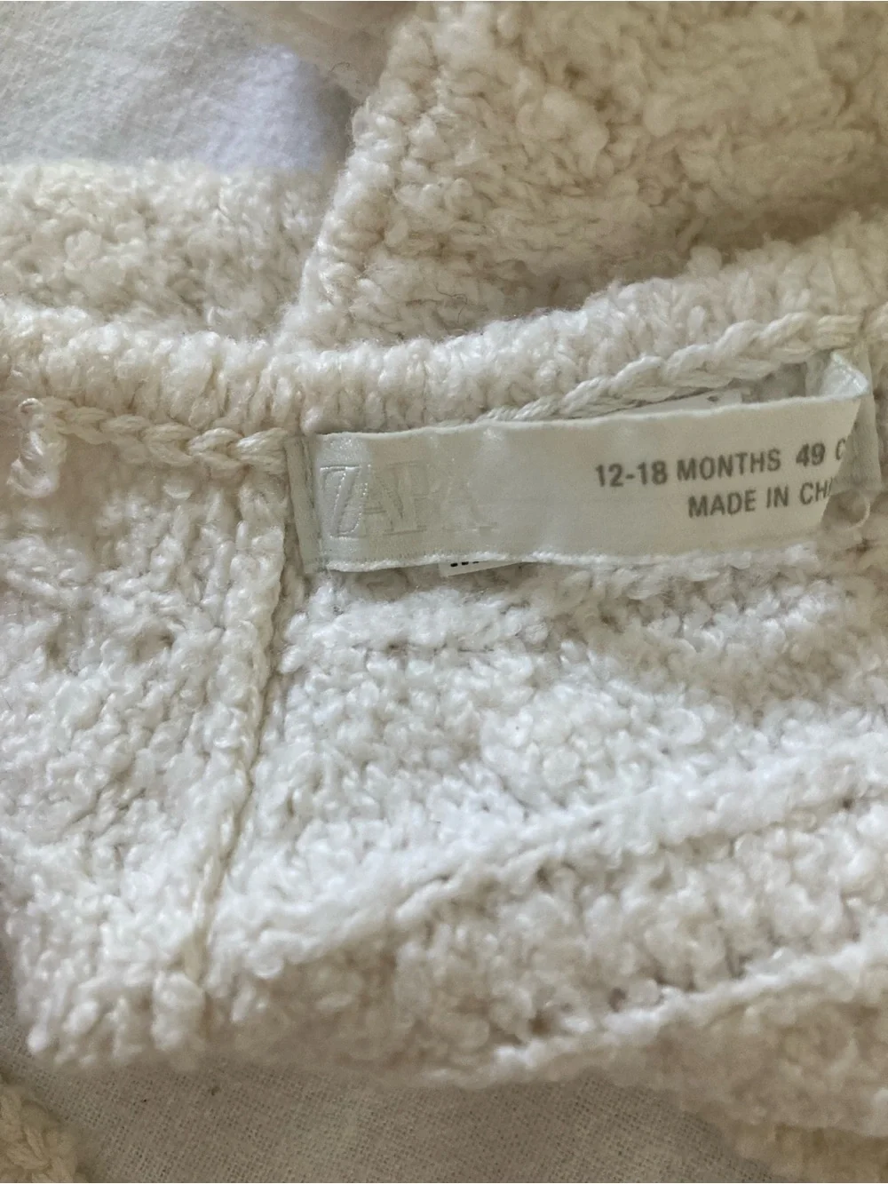 Zara infant knit bonnet. Size 12-18 months